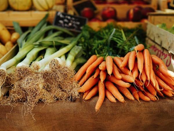 Marché st-laurent-d-arce