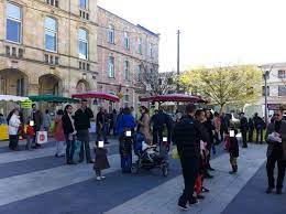 marché parvis