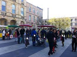 marché parvis